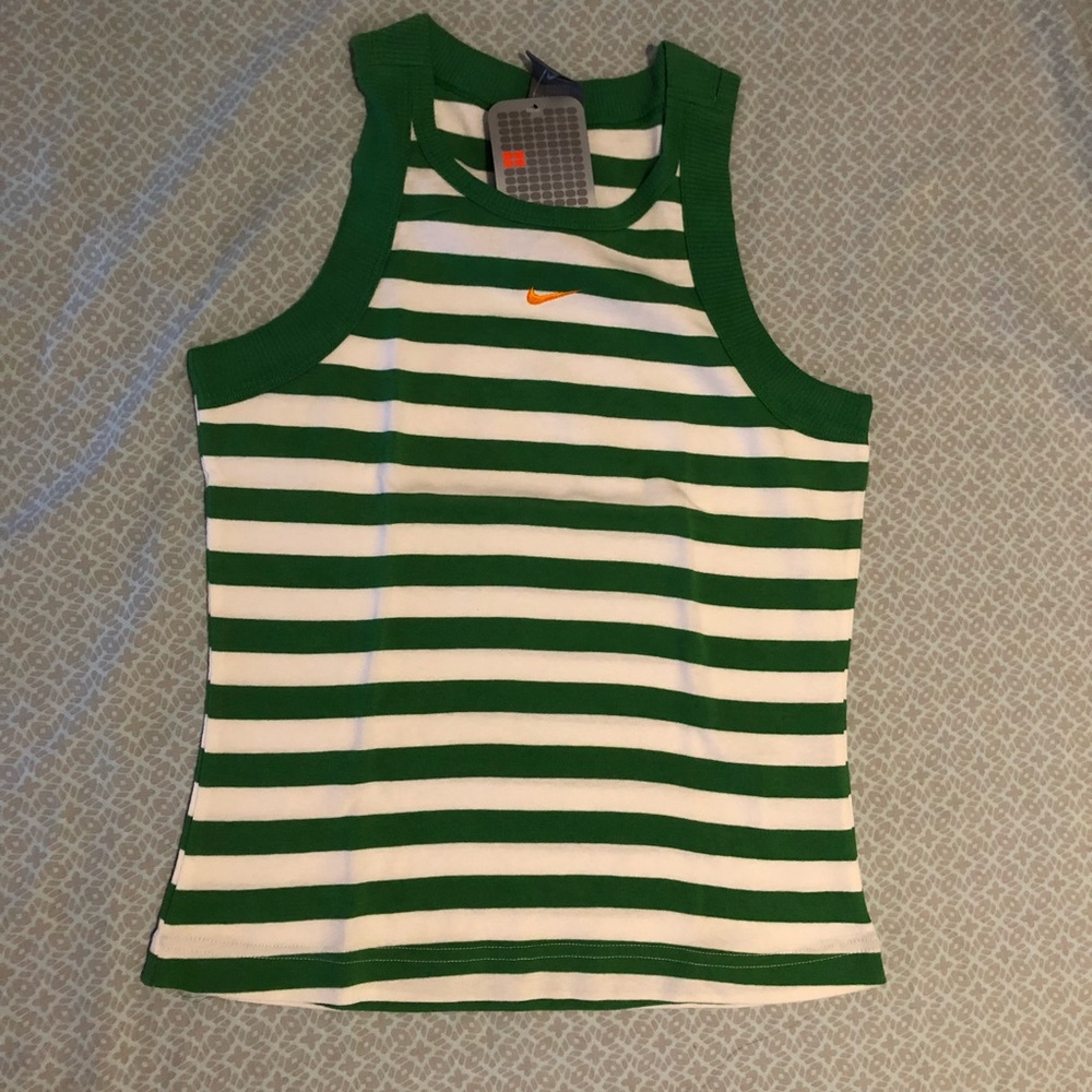 Nike Tank Top / XL in Girls / XS in Women’s / NWT